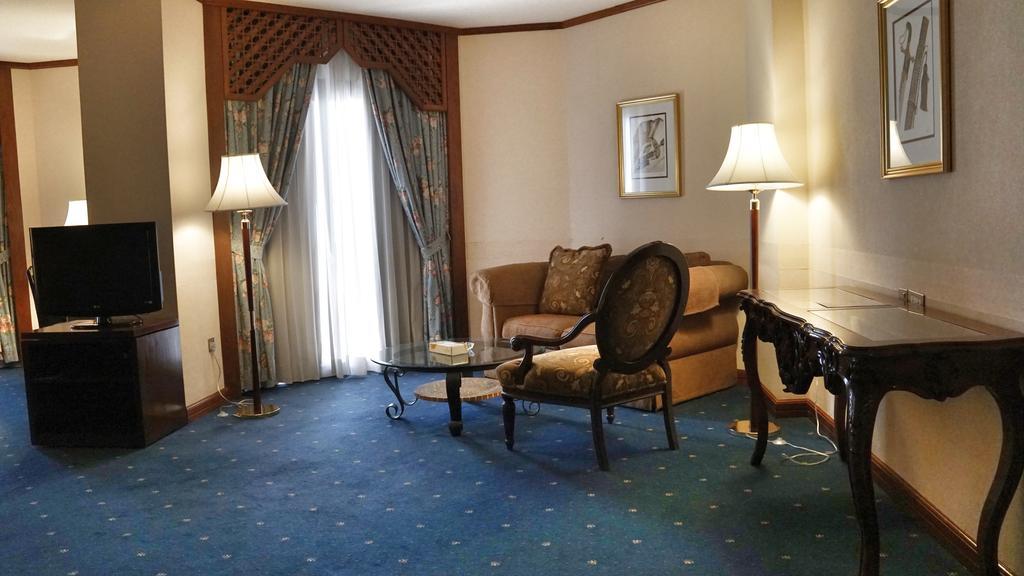 Safir International Hotel Kuwait Kuwait City Exteriör bild