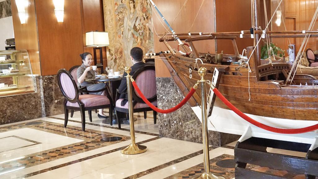 Safir International Hotel Kuwait Kuwait City Exteriör bild