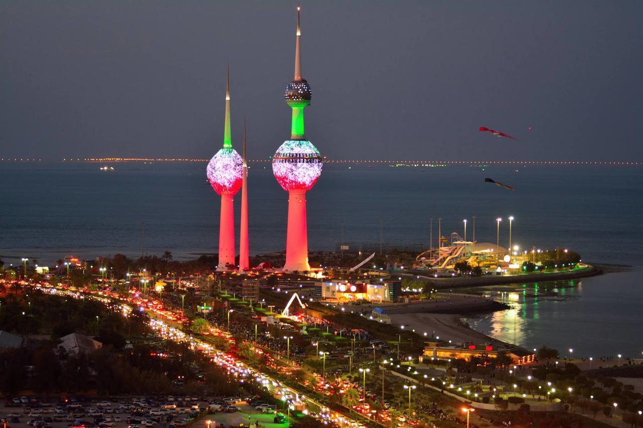 Safir International Hotel Kuwait Kuwait City Exteriör bild