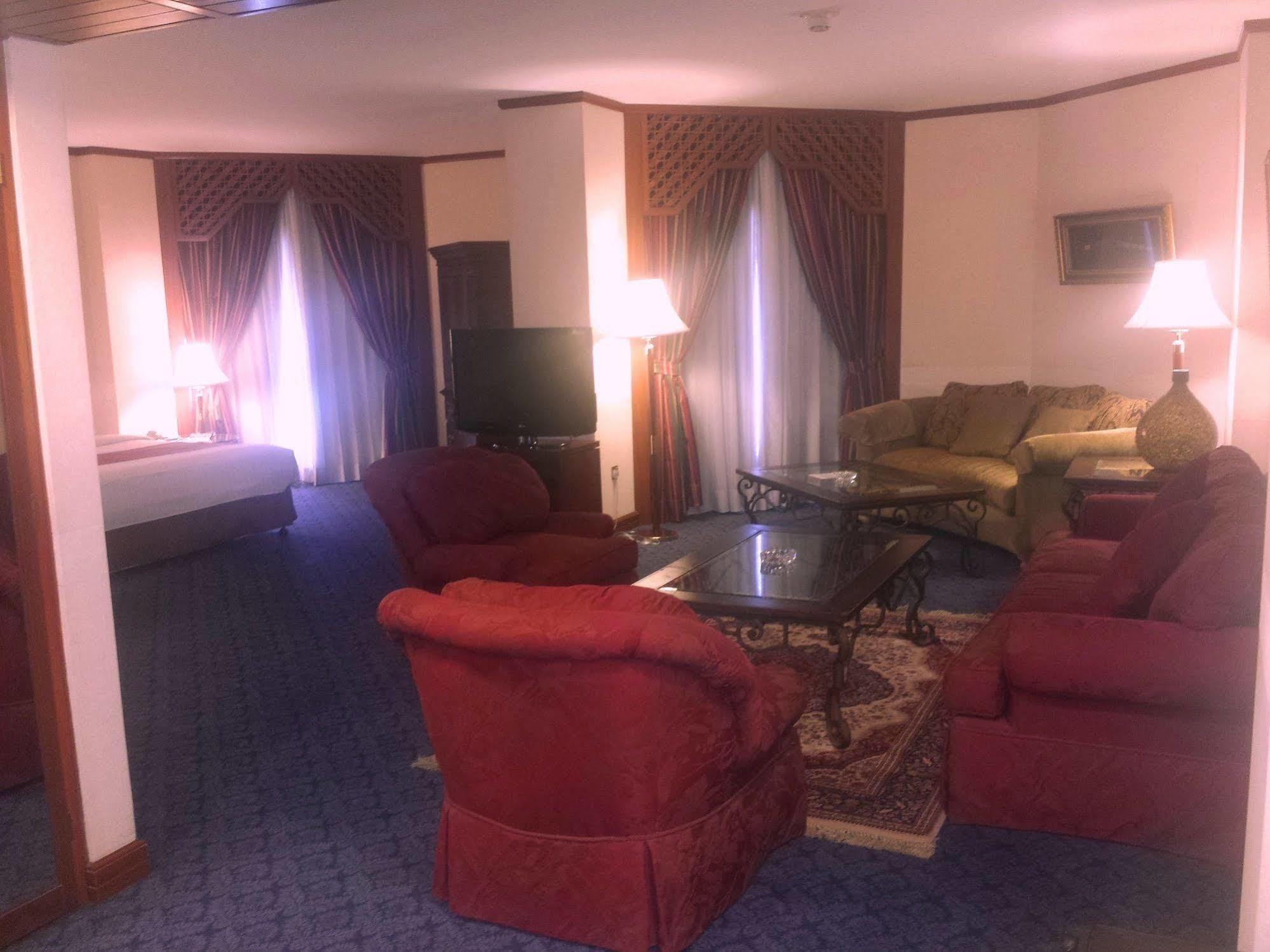 Safir International Hotel Kuwait Kuwait City Exteriör bild